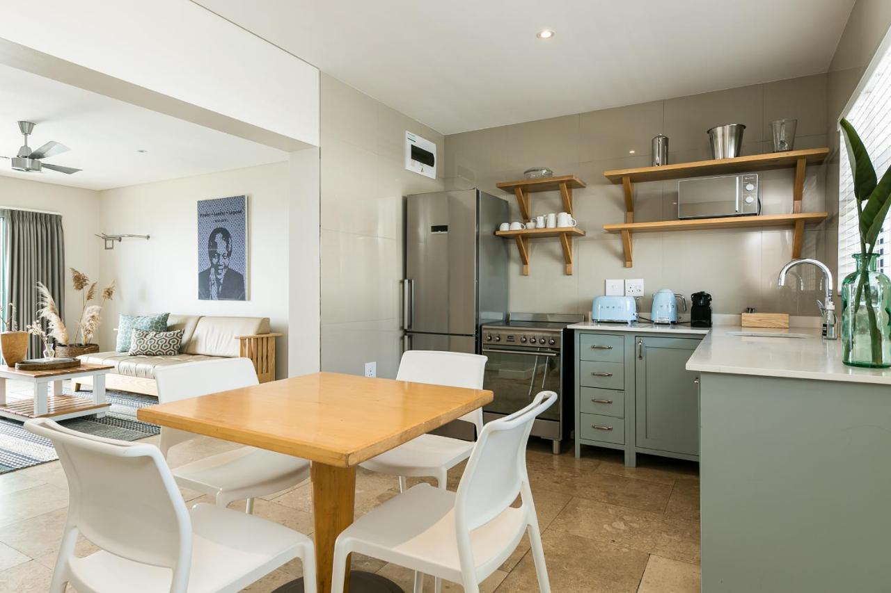 Beach Views -Camps Bay Village Le Cap Extérieur photo